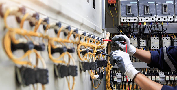 Professional Electrician technician working in Marshall, TX